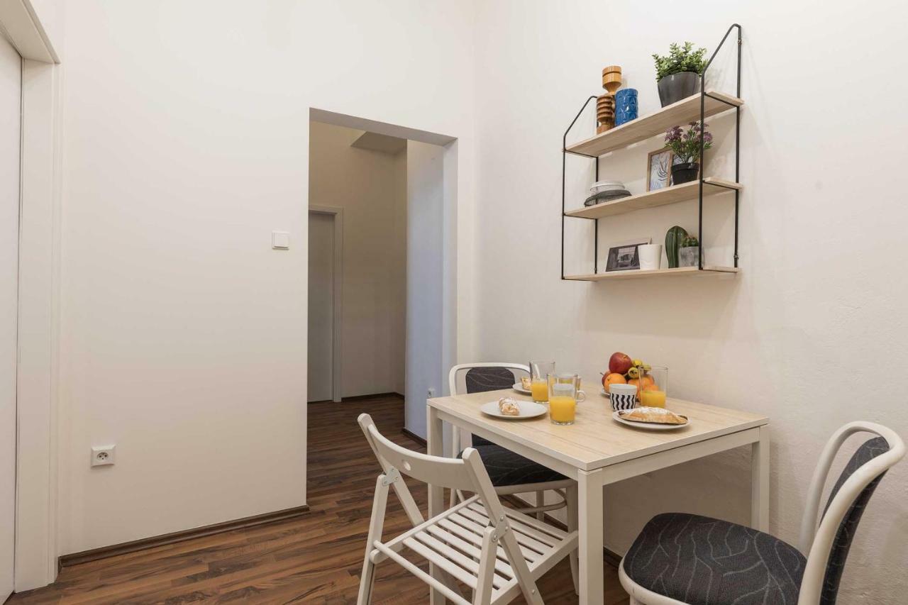 Apartment Na Kozacce 6 Prag Eksteriør billede